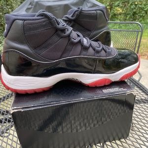 Nike Jordan 11 Bred 2019